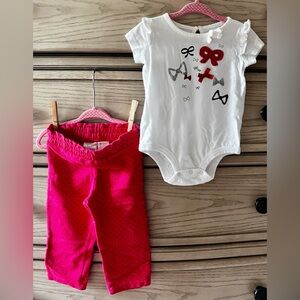 9-12 Months - Baby Girl’s Short Sleeve and Pant Set
